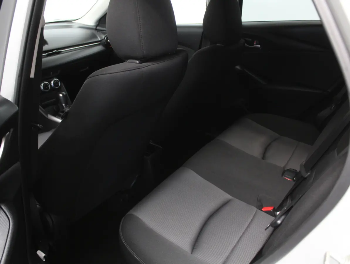 2.0 SkyActiv-G 120 Dynamic AIRCO | CRUISE | CAMERA | LMV16 | CV | DAB | NAVI