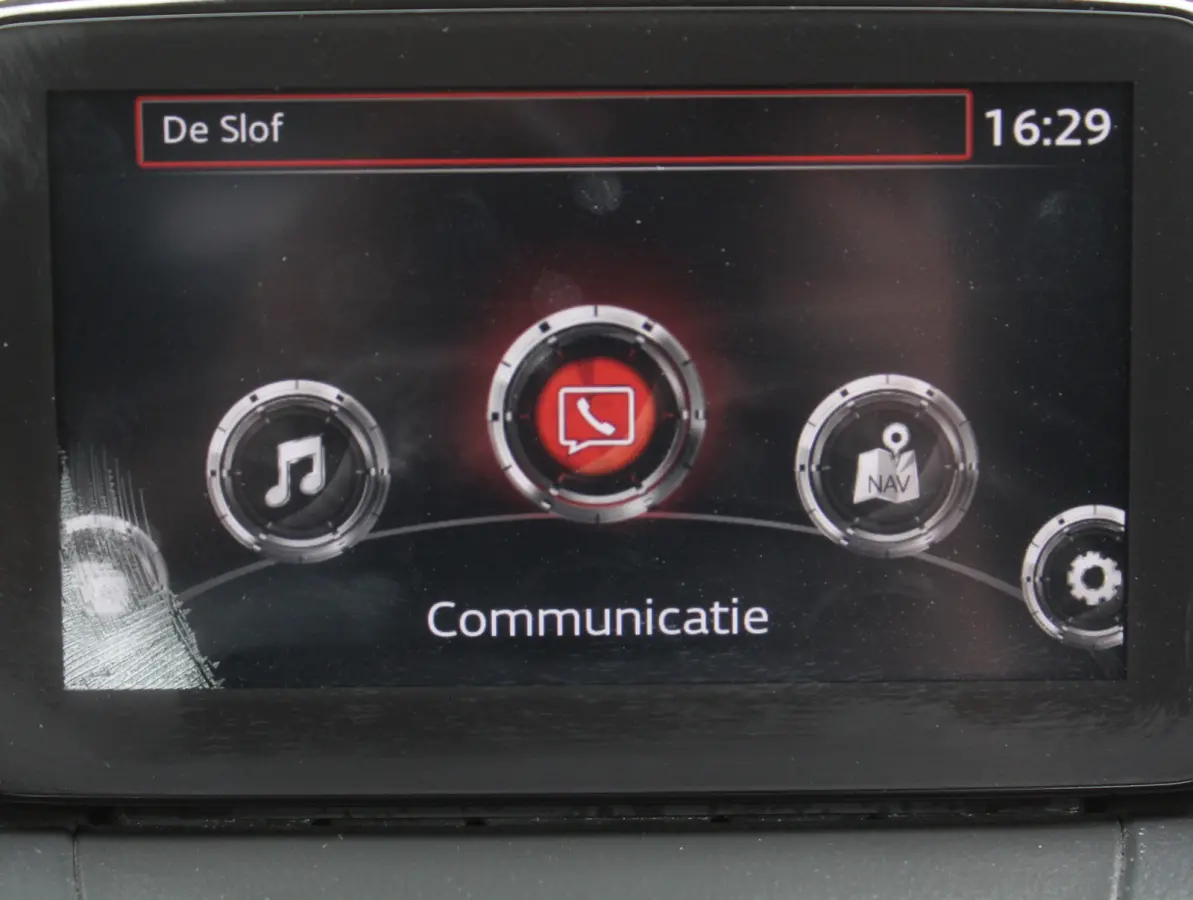 2.0 SkyActiv-G 120 Dynamic AIRCO | CRUISE | CAMERA | LMV16 | CV | DAB | NAVI