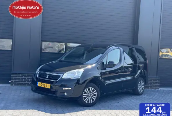 1.2 PureTech Active Airco Cruise Trekhaak!