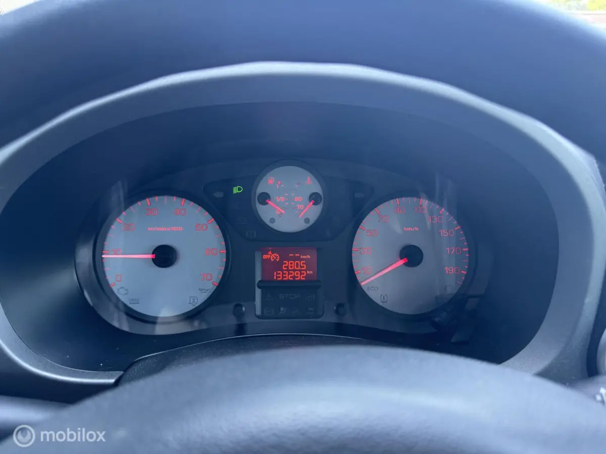1.2 PureTech Active Airco Cruise Trekhaak!