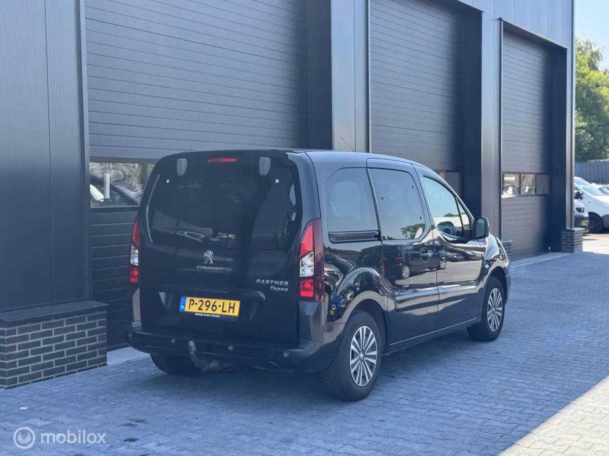 1.2 PureTech Active Airco Cruise Trekhaak!