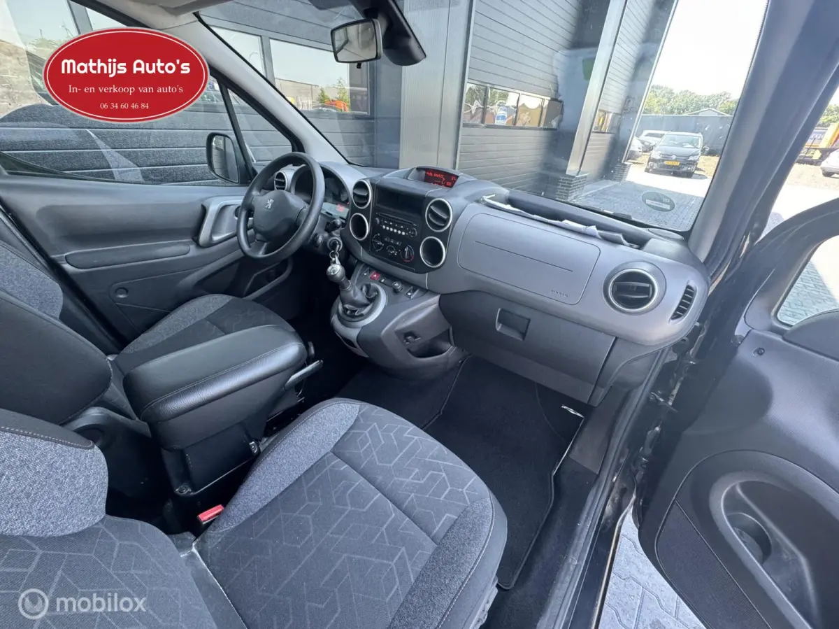 1.2 PureTech Active Airco Cruise Trekhaak!