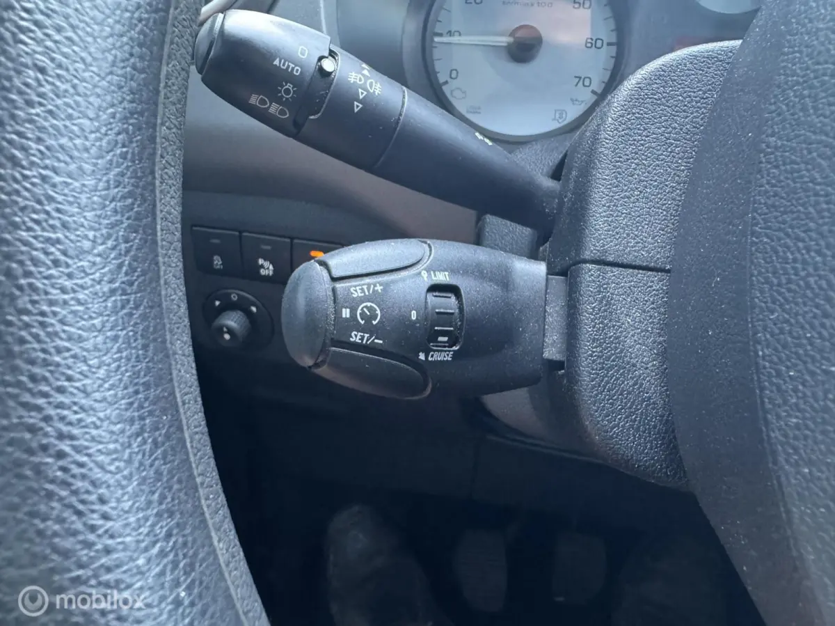 1.2 PureTech Active Airco Cruise Trekhaak!
