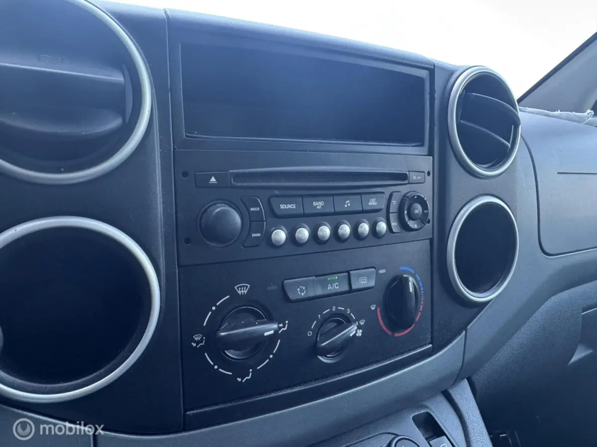 1.2 PureTech Active Airco Cruise Trekhaak!