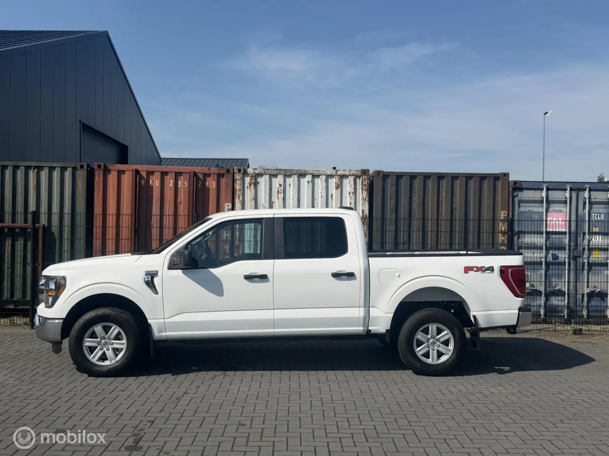 USA Xlt