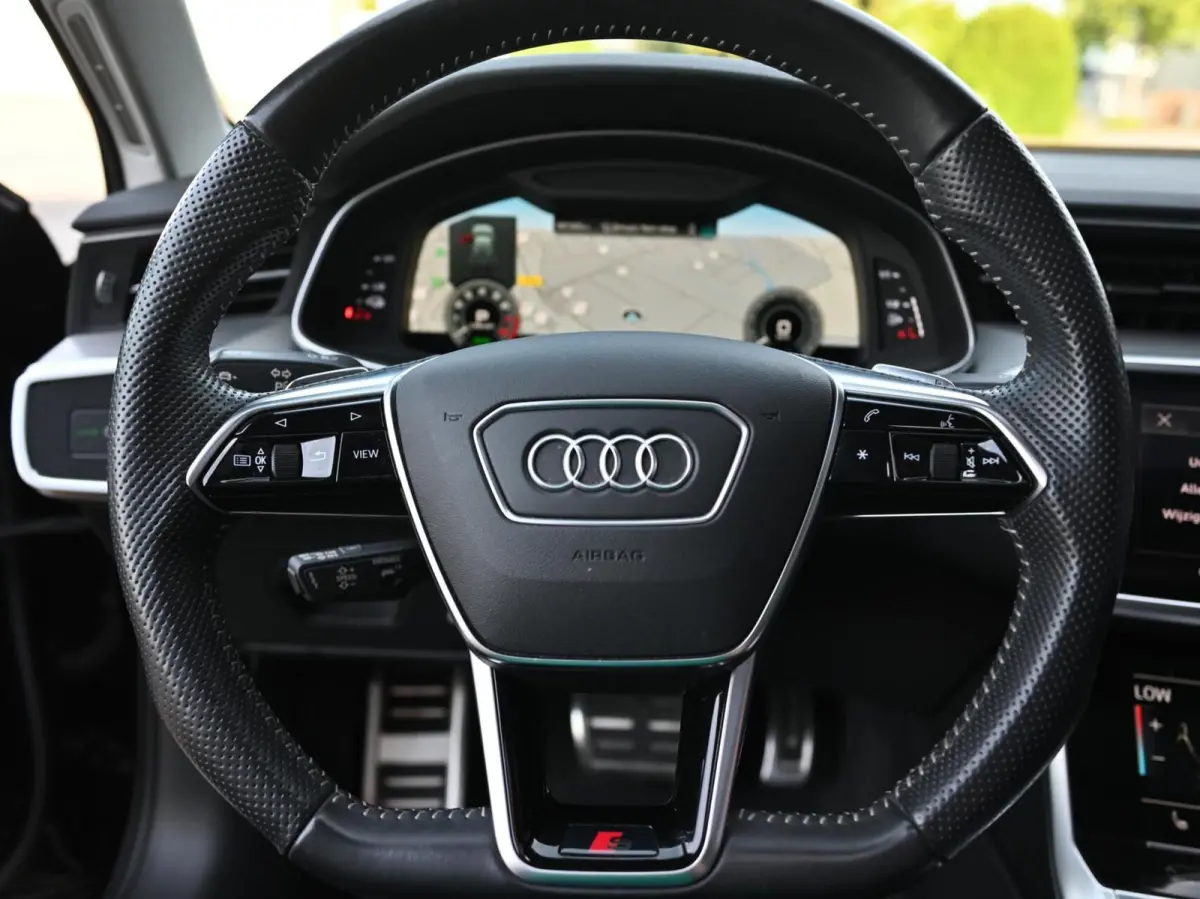 55 TFSI e quattro S-Line Competition 367PK | Pano | Trekhaak | Memory | Alcantara | Camera | ACC | Carplay | Lane Assist | Afgevlakt Stuur | Stoelverwarming | Matrix Led | Originele 20'' | K