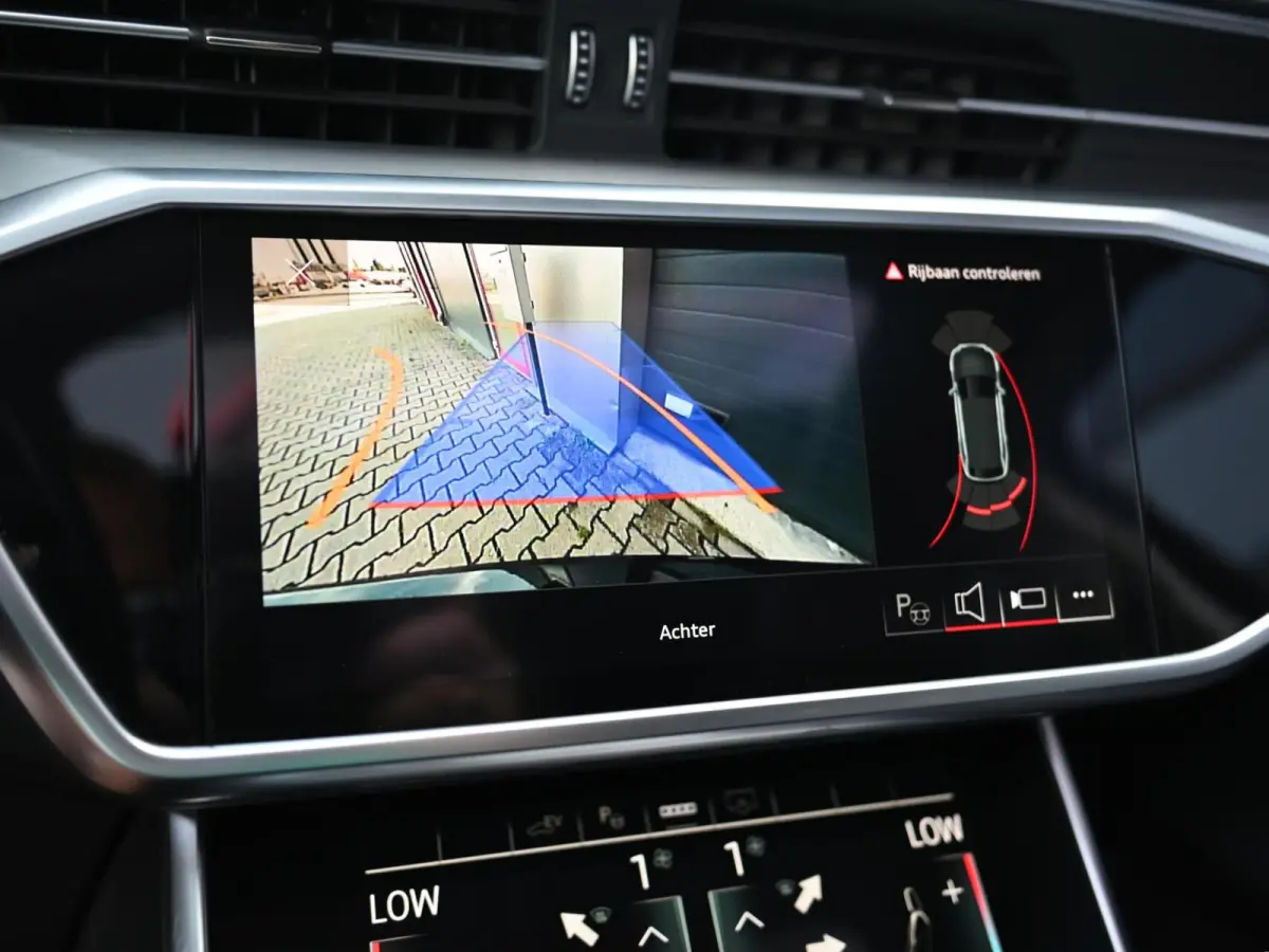 55 TFSI e quattro S-Line Competition 367PK | Pano | Trekhaak | Memory | Alcantara | Camera | ACC | Carplay | Lane Assist | Afgevlakt Stuur | Stoelverwarming | Matrix Led | Originele 20'' | K