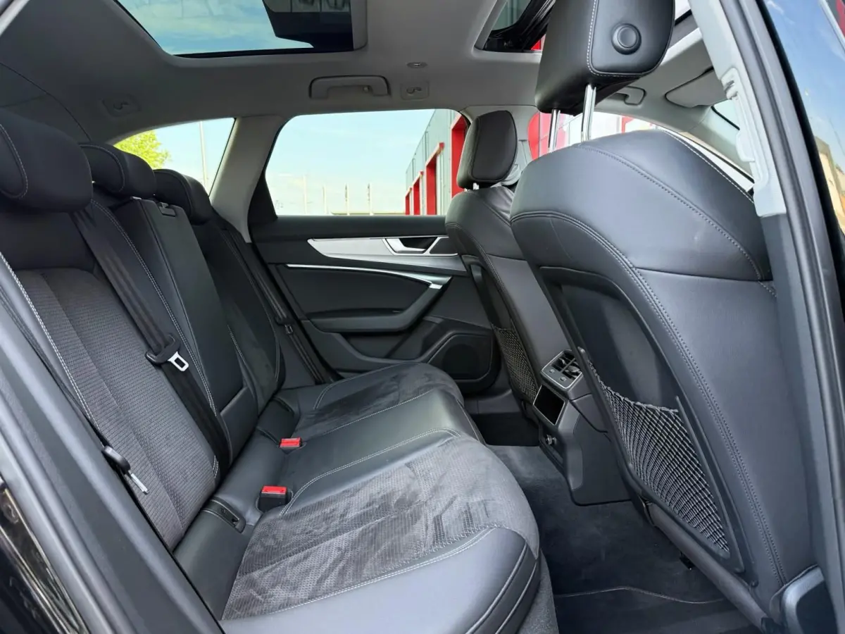 55 TFSI e quattro S-Line Competition 367PK | Pano | Trekhaak | Memory | Alcantara | Camera | ACC | Carplay | Lane Assist | Afgevlakt Stuur | Stoelverwarming | Matrix Led | Originele 20'' | K