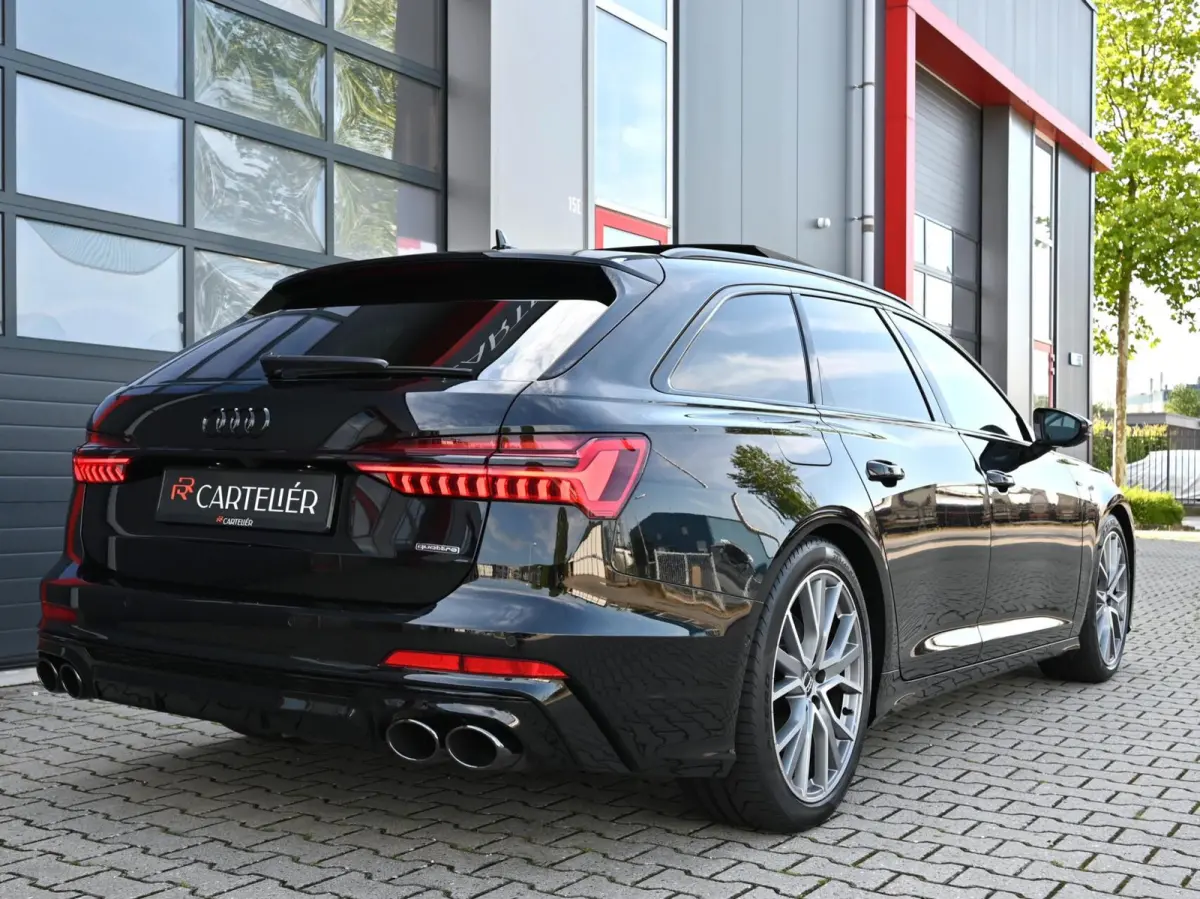 55 TFSI e quattro S-Line Competition 367PK | Pano | Trekhaak | Memory | Alcantara | Camera | ACC | Carplay | Lane Assist | Afgevlakt Stuur | Stoelverwarming | Matrix Led | Originele 20'' | K
