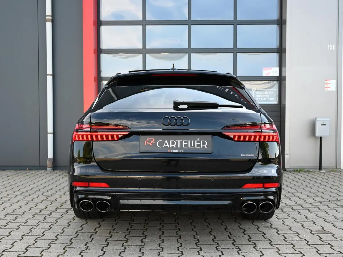 55 TFSI e quattro S-Line Competition 367PK | Pano | Trekhaak | Memory | Alcantara | Camera | ACC | Carplay | Lane Assist | Afgevlakt Stuur | Stoelverwarming | Matrix Led | Originele 20'' | K