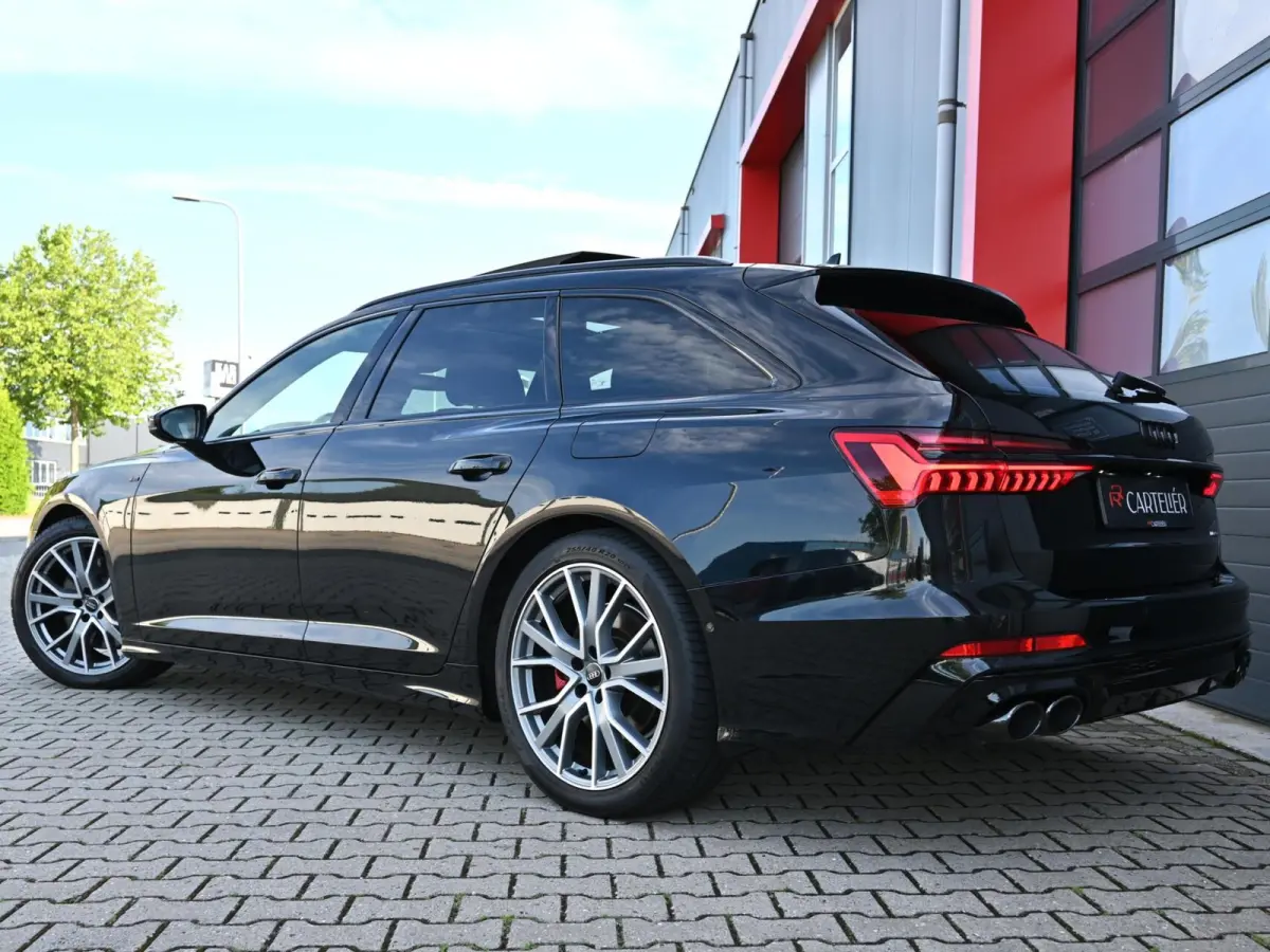 55 TFSI e quattro S-Line Competition 367PK | Pano | Trekhaak | Memory | Alcantara | Camera | ACC | Carplay | Lane Assist | Afgevlakt Stuur | Stoelverwarming | Matrix Led | Originele 20'' | K