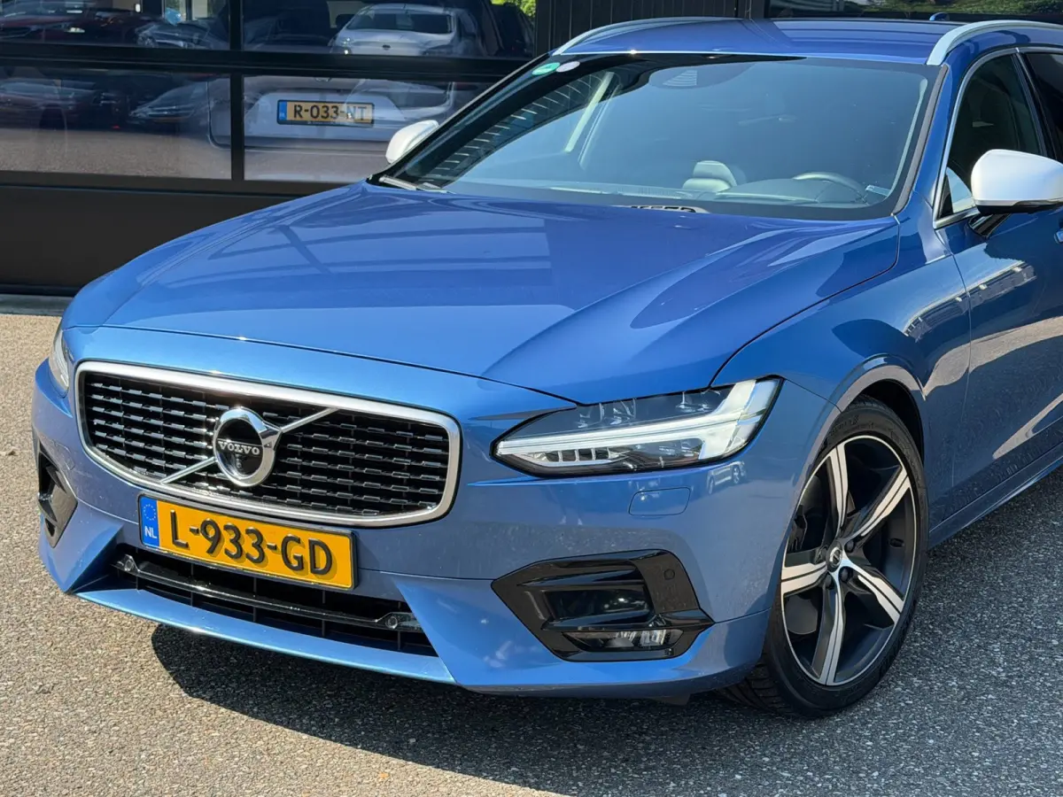 2.0 T5 R-Design 250 PK Bursting Blue Metallic