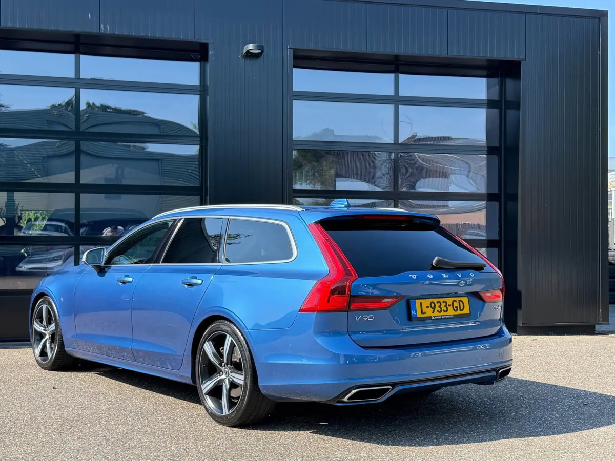 2.0 T5 R-Design 250 PK Bursting Blue Metallic