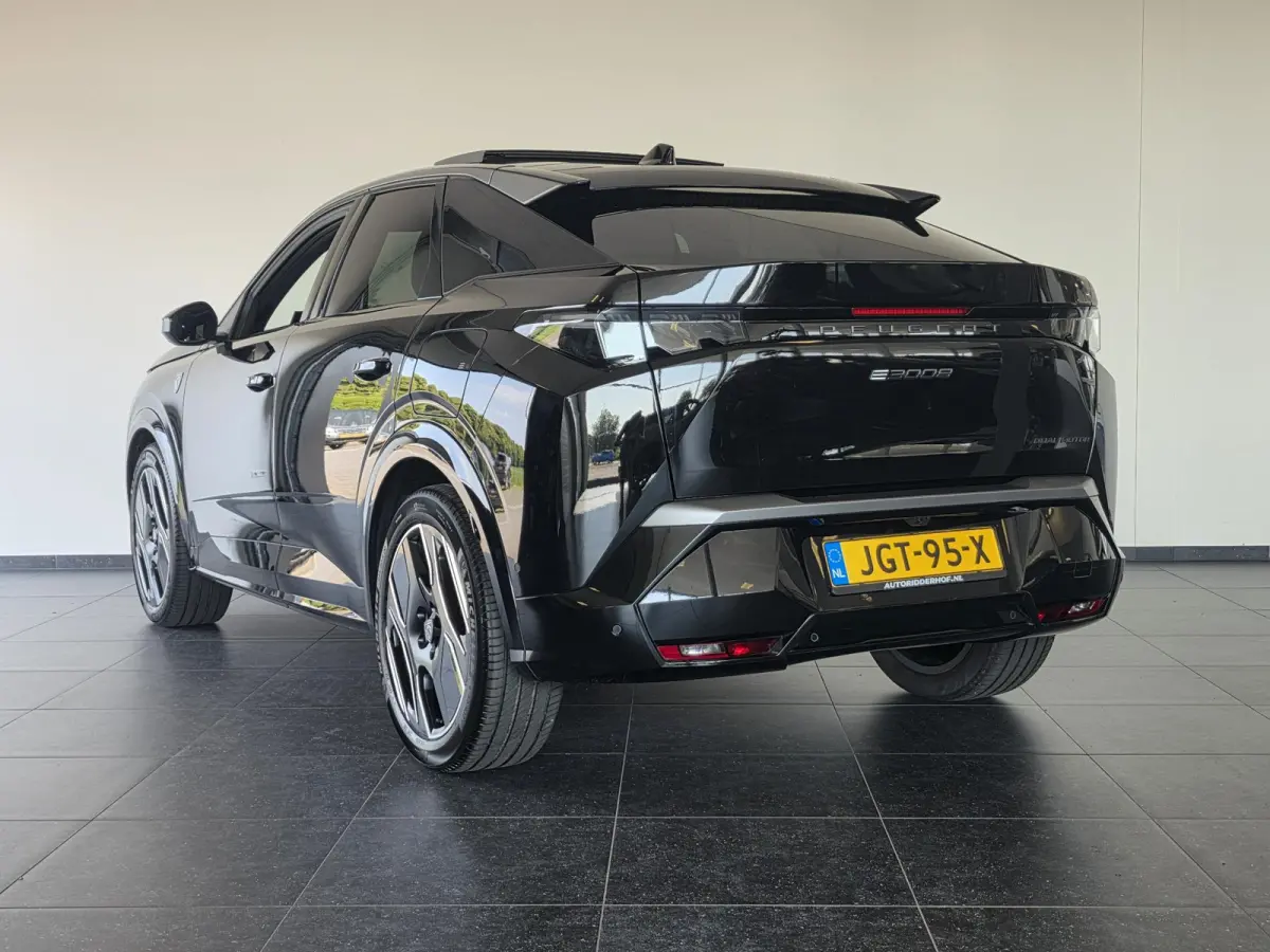 Launch Edition 325 Dual Motor 73 kWh | Warmtepomp | Schuif/kanteldak | Stoel verwarming & ventilatie |