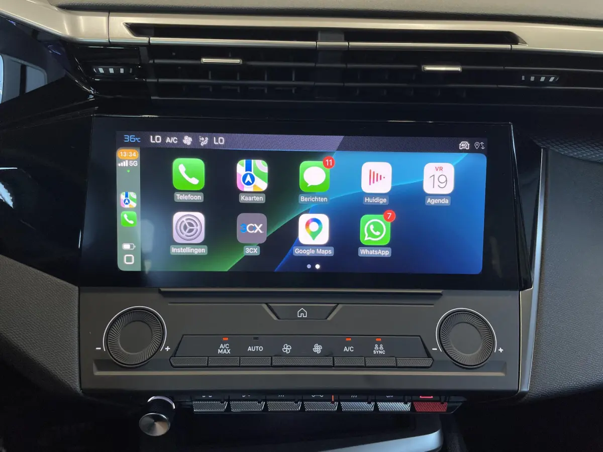 1.2 PureTech 130 PK SW S&S Allure Pack Climate Control Navigatiesysteem Parkeersensoren 16" lichtmetalen velgen Elektrisch inklapbare buitenspiegels
