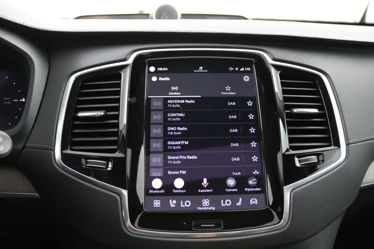 T8 Plug-in hybrid AWD Ultra Dark | Luchtvering | Trekhaak | Harman/Kardon | Stoelventilatie | Massage | Harman/Kardon | 360 Camera | 22 Inch Wielen