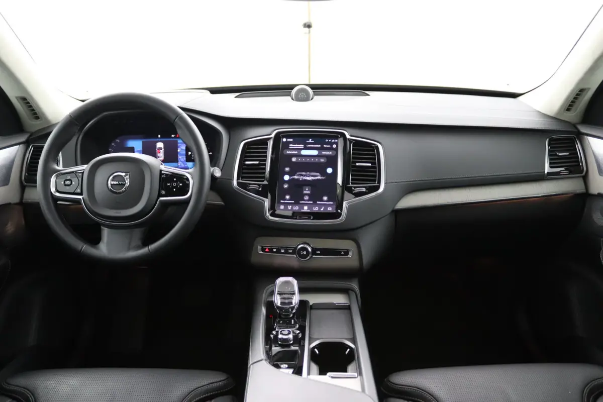 T8 Plug-in hybrid AWD Ultra Dark | Luchtvering | Trekhaak | Harman/Kardon | Stoelventilatie | Massage | Harman/Kardon | 360 Camera | 22 Inch Wielen