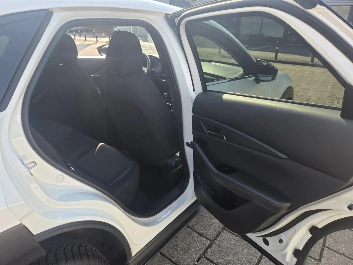 2.0 e-SkyActiv-G M Hybrid Homura