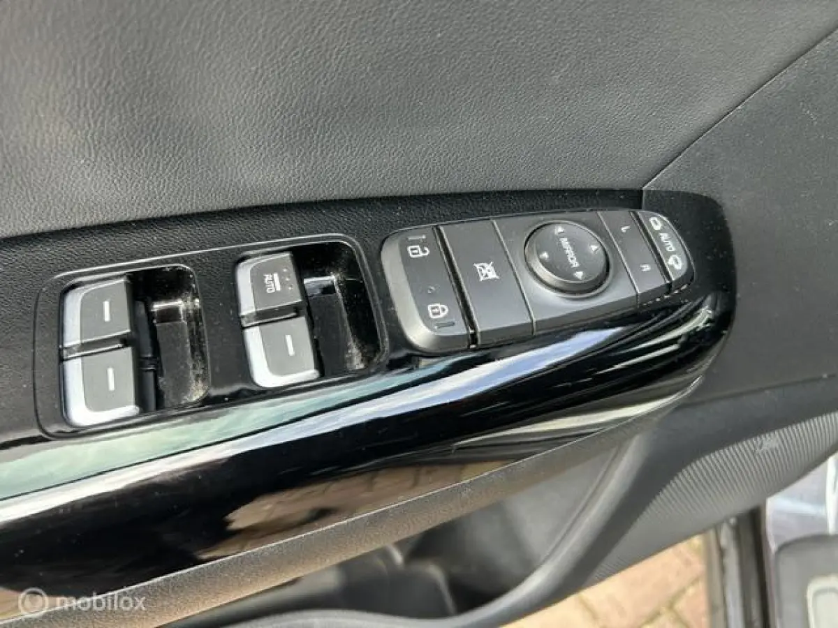 1.6 T-GDI 4WD Dynamic * AUTOMAAT * LEDER * NAVI
