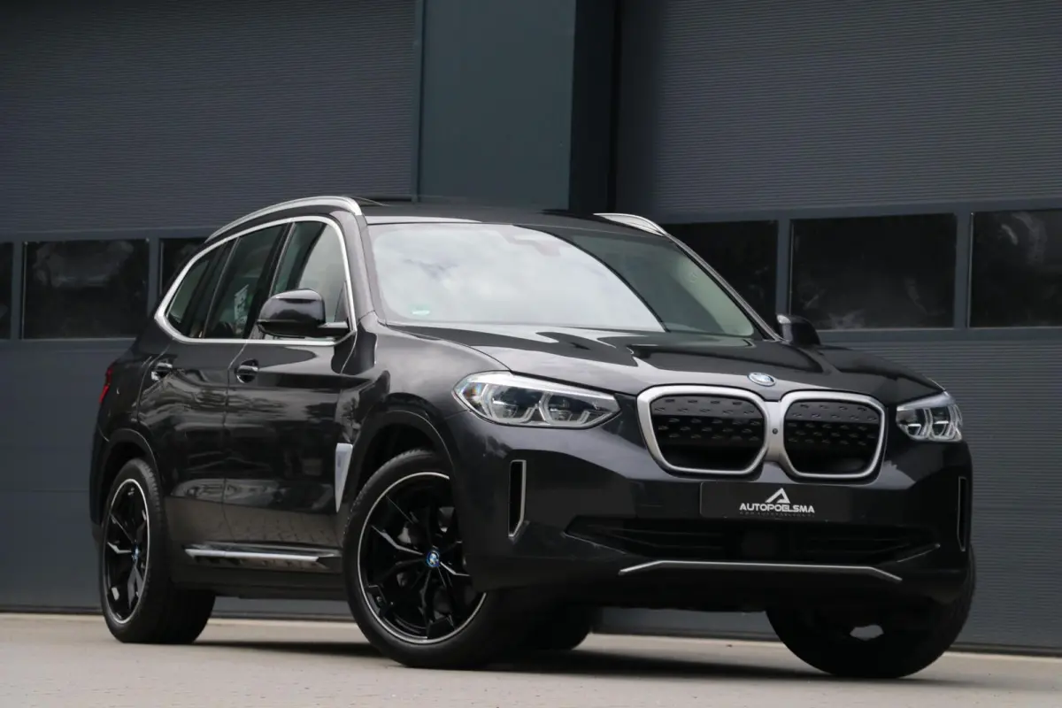 High Executive 80 kWh Panodak 360view 3D AdaptiveCruise Harman/Kardon Trekhaak Camera Lane Assist PDC 98000KM