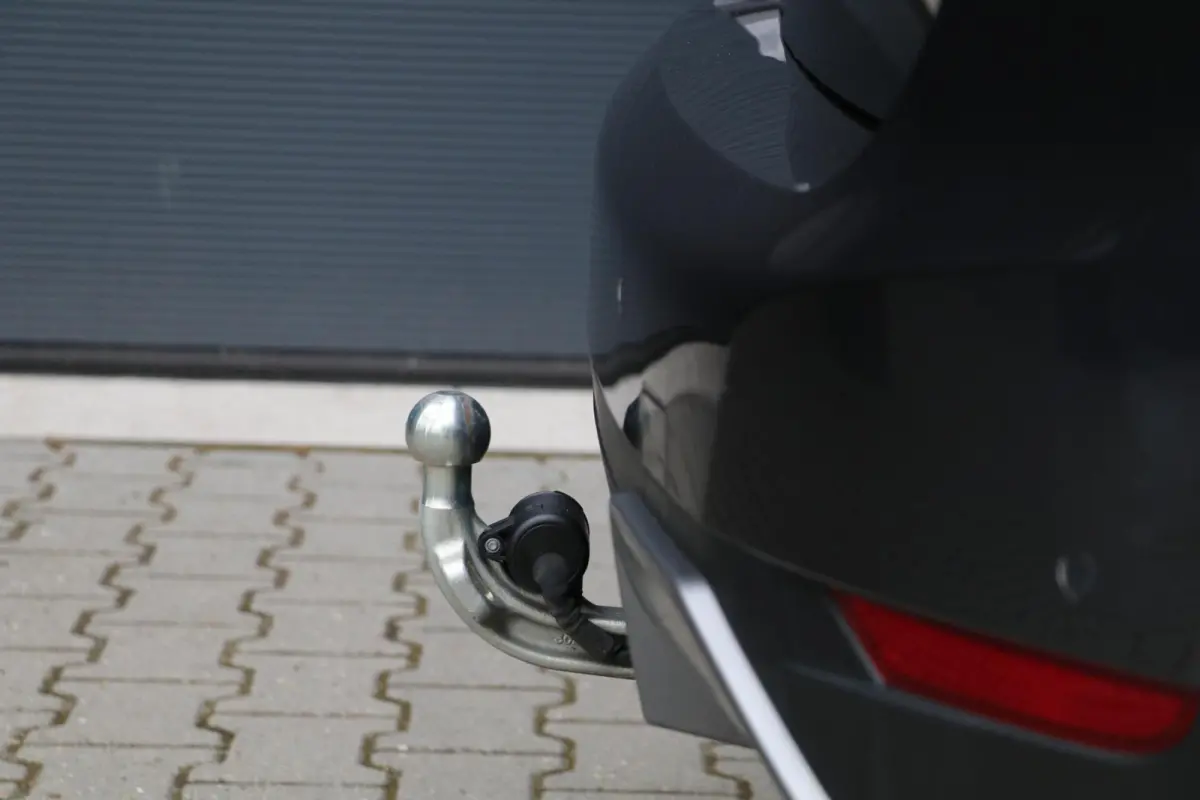 High Executive 80 kWh Panodak 360view 3D AdaptiveCruise Harman/Kardon Trekhaak Camera Lane Assist PDC 98000KM