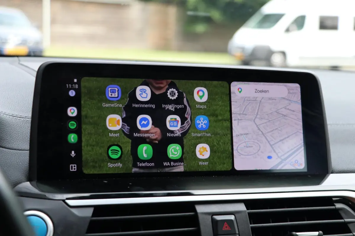 High Executive 80 kWh Panodak 360view 3D AdaptiveCruise Harman/Kardon Trekhaak Camera Lane Assist PDC 98000KM