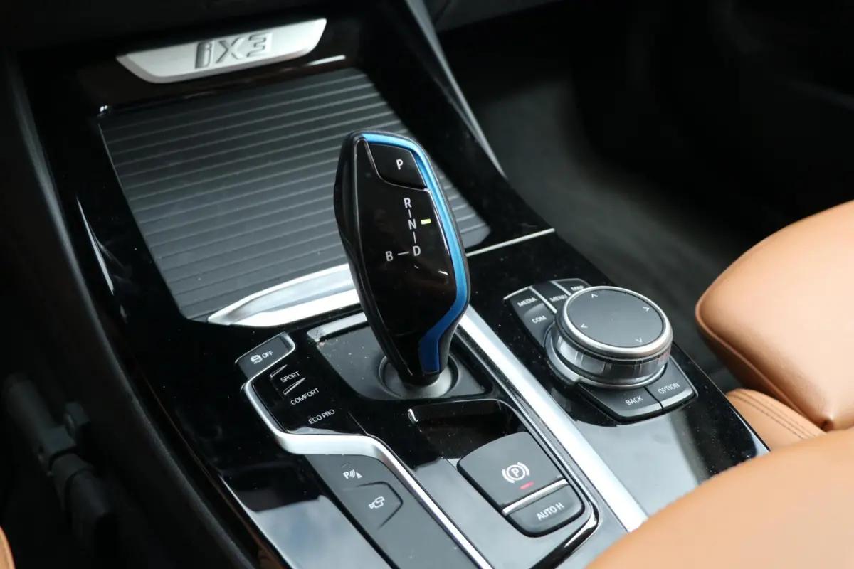 High Executive 80 kWh Panodak 360view 3D AdaptiveCruise Harman/Kardon Trekhaak Camera Lane Assist PDC 98000KM
