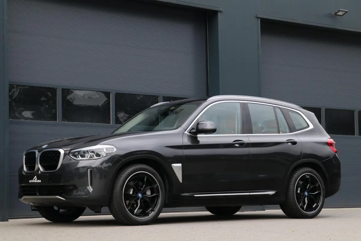 High Executive 80 kWh Panodak 360view 3D AdaptiveCruise Harman/Kardon Trekhaak Camera Lane Assist PDC 98000KM