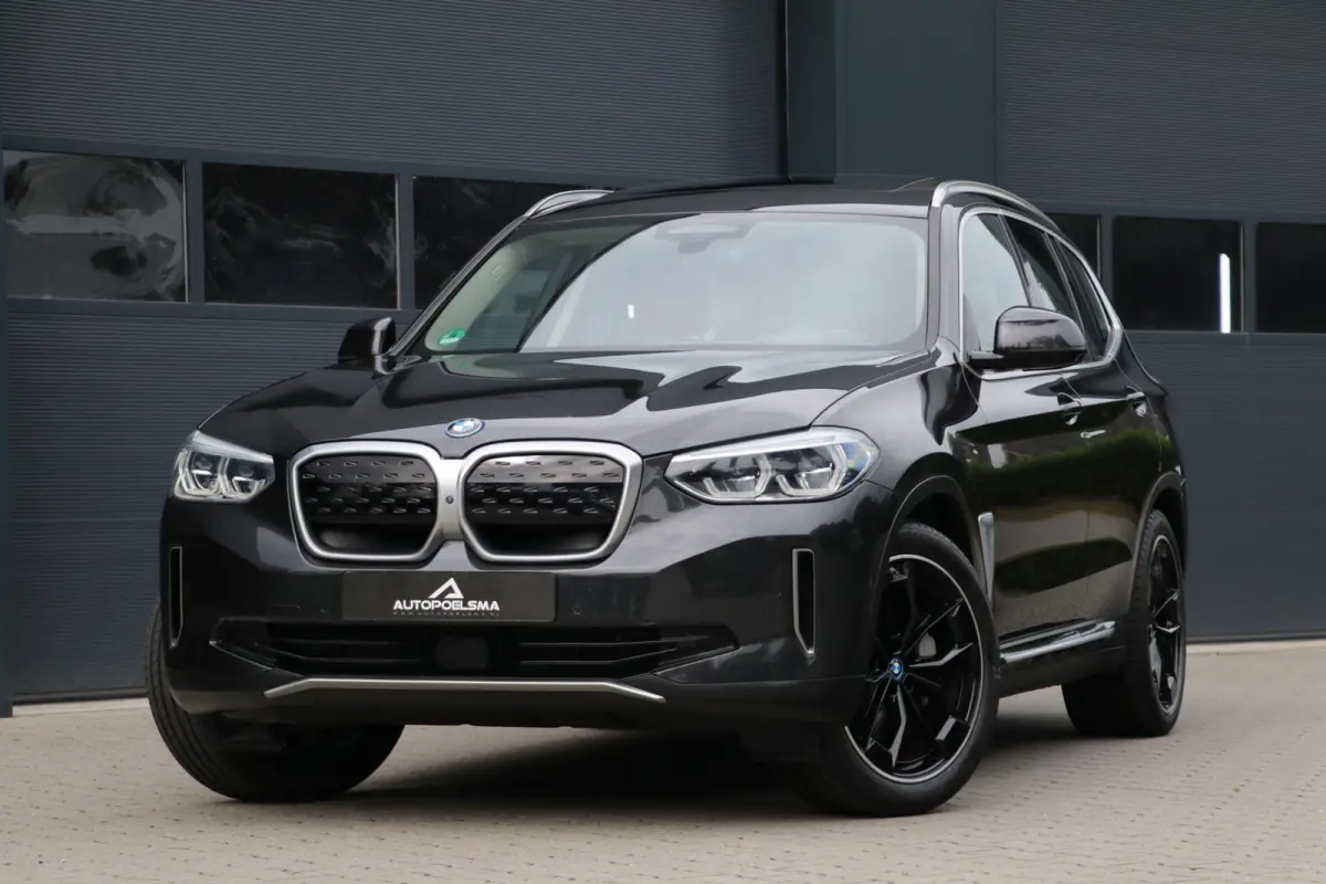 High Executive 80 kWh Panodak 360view 3D AdaptiveCruise Harman/Kardon Trekhaak Camera Lane Assist PDC 98000KM