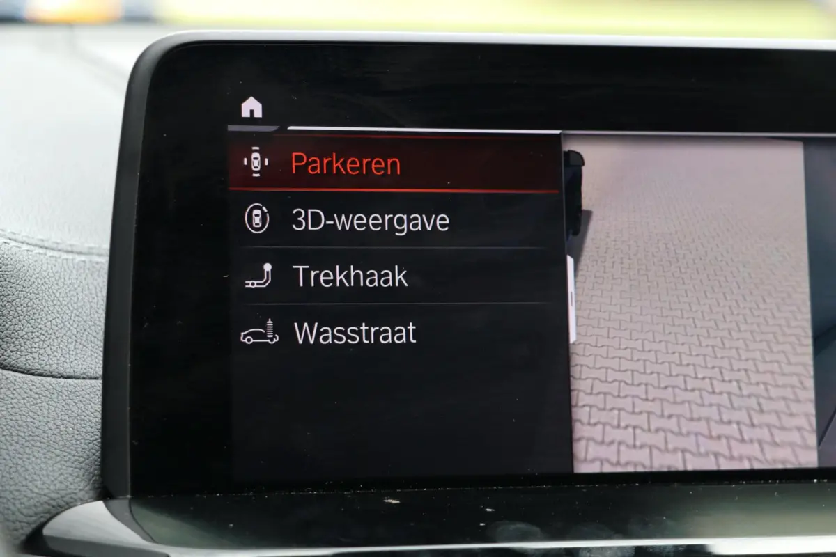 High Executive 80 kWh Panodak 360view 3D AdaptiveCruise Harman/Kardon Trekhaak Camera Lane Assist PDC 98000KM