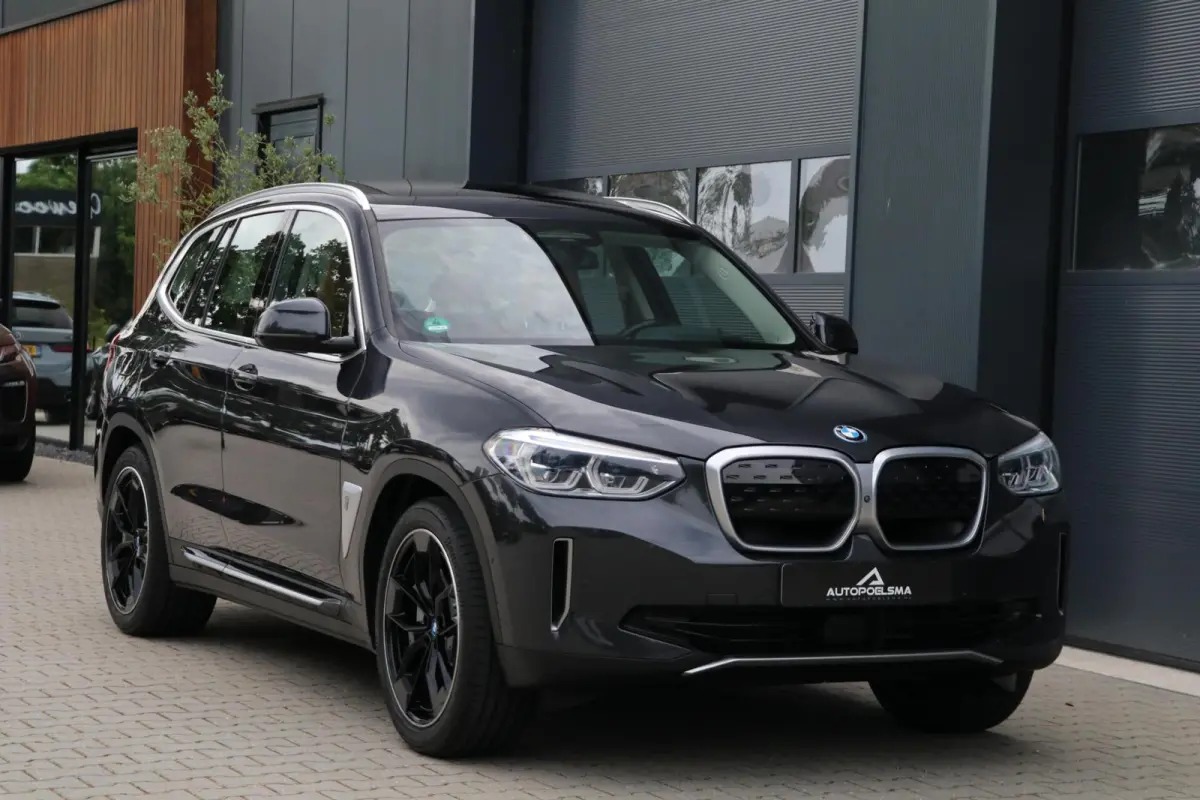 High Executive 80 kWh Panodak 360view 3D AdaptiveCruise Harman/Kardon Trekhaak Camera Lane Assist PDC 98000KM