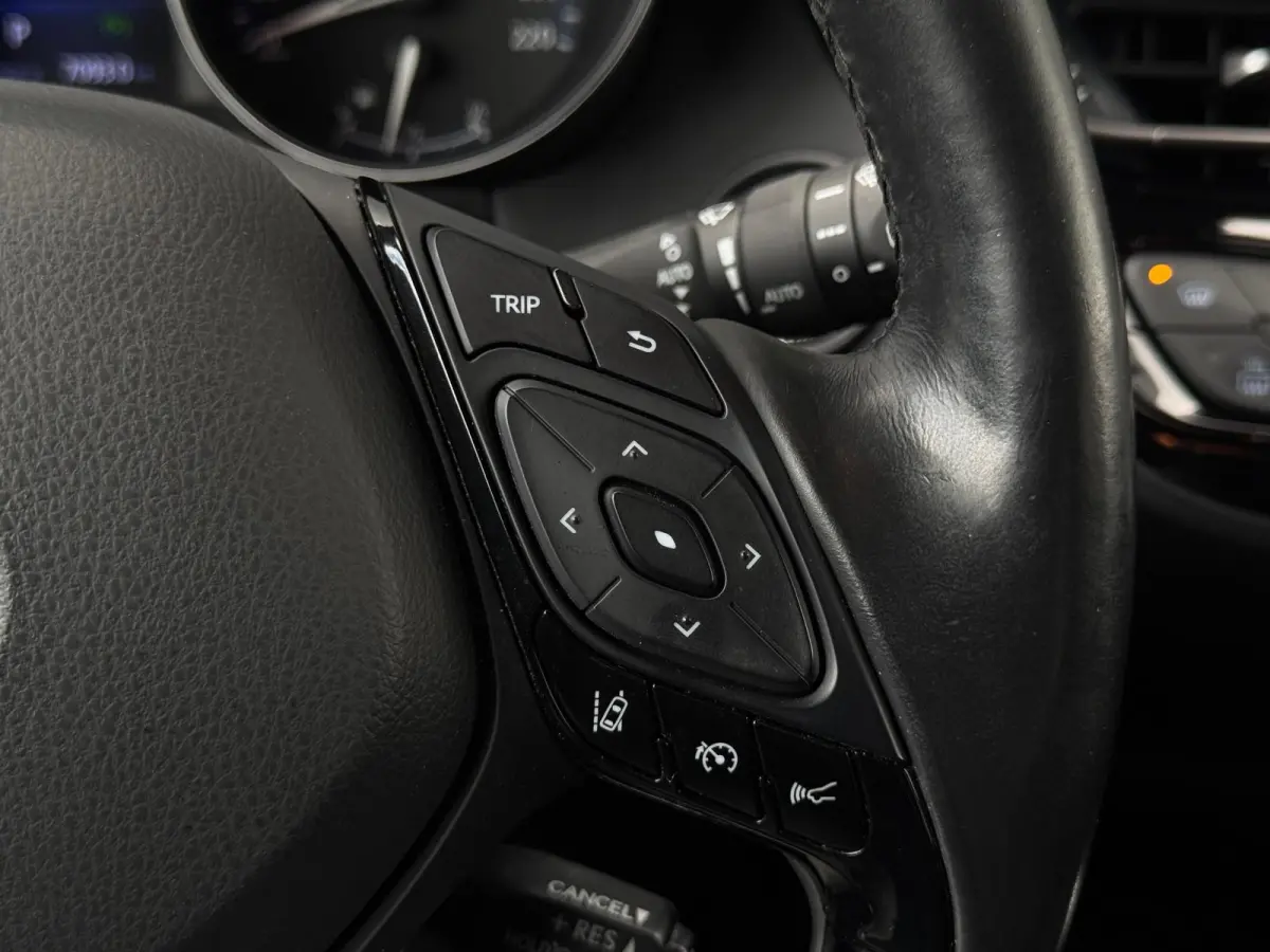 1.8 Hybrid Active M20 NAVI | LED | CAMERA | SPORTVELGEN | ZUINIG | CR CONTROL