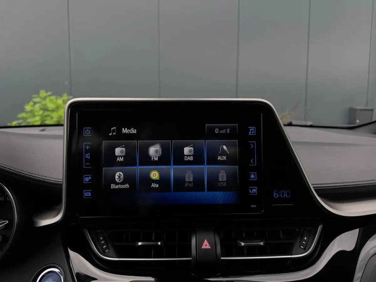 1.8 Hybrid Active M20 NAVI | LED | CAMERA | SPORTVELGEN | ZUINIG | CR CONTROL