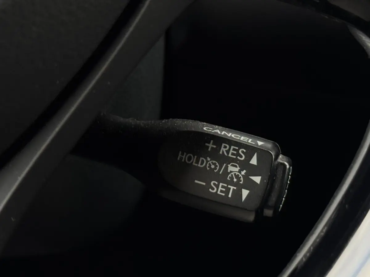 1.8 Hybrid Active M20 NAVI | LED | CAMERA | SPORTVELGEN | ZUINIG | CR CONTROL