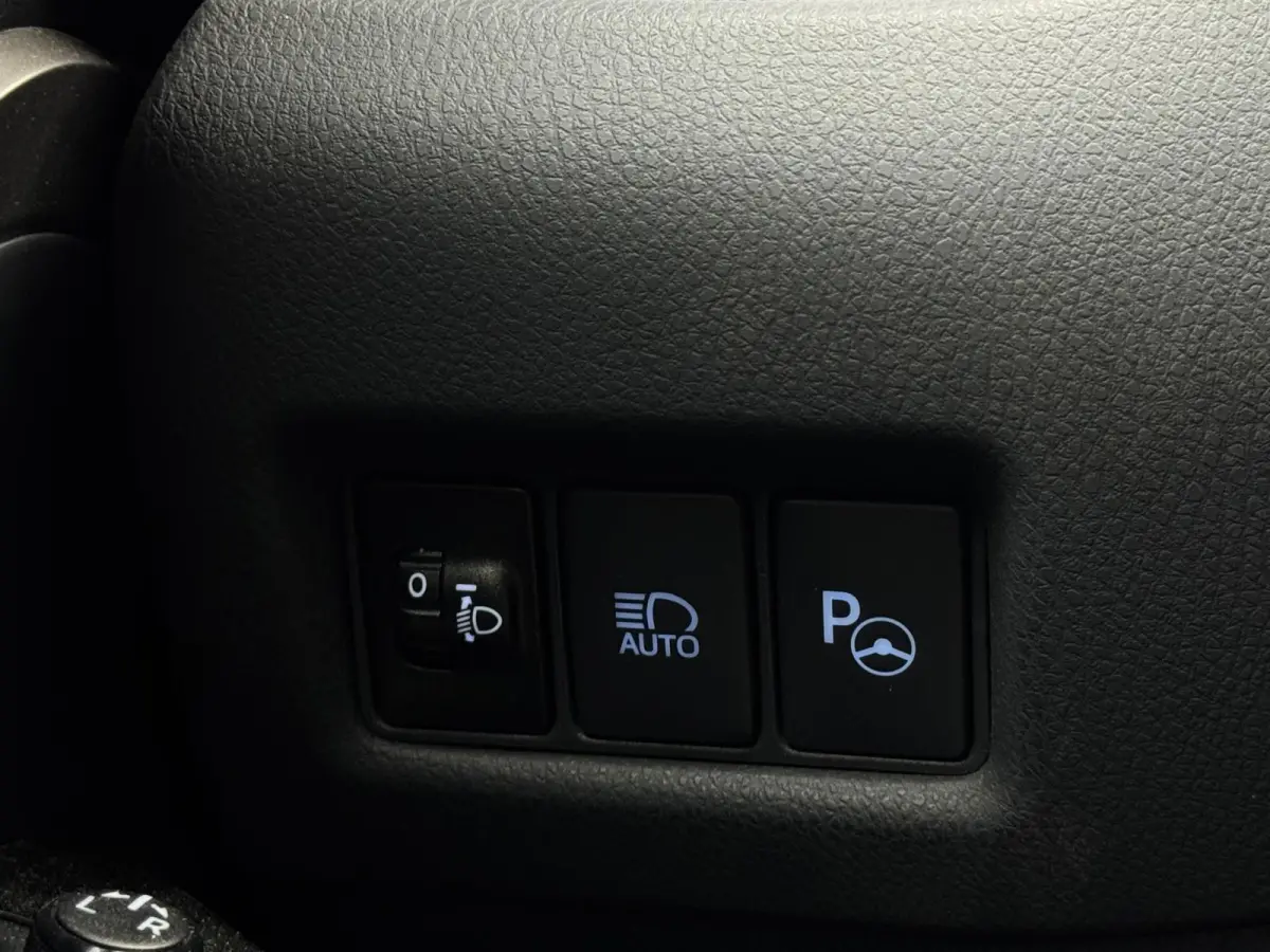 1.8 Hybrid Active M20 NAVI | LED | CAMERA | SPORTVELGEN | ZUINIG | CR CONTROL
