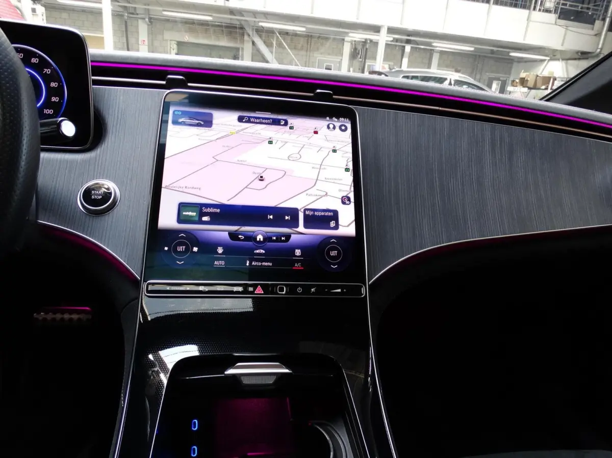 350 AMG Line 89 kWh Panoramadak / SOH: 94.9 %