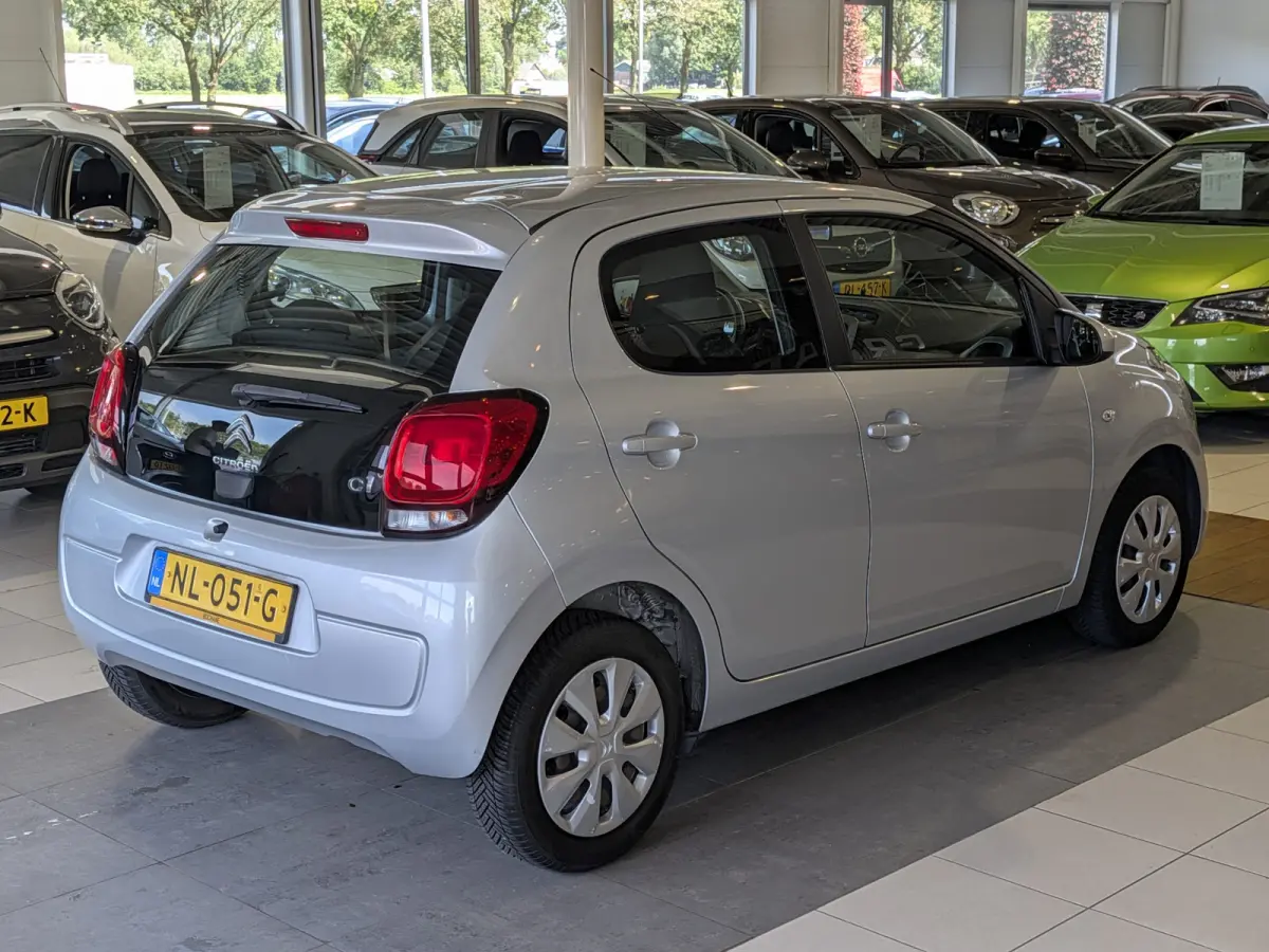 1.0 e-VTi Selection Airco, Stuurbekrachtiging