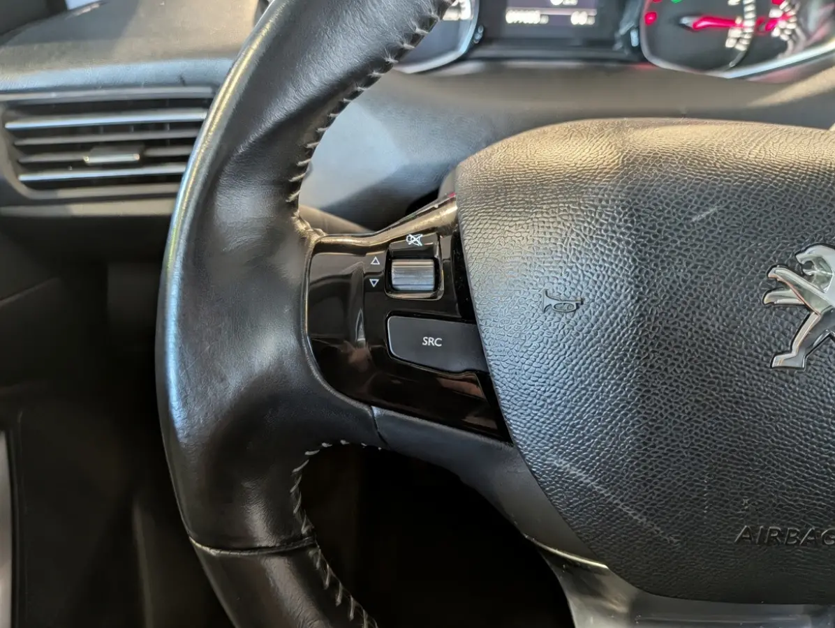 1.2 PureTech Allure Panoramadak, Airco, Cruise Control, Stuurbekrachtiging
