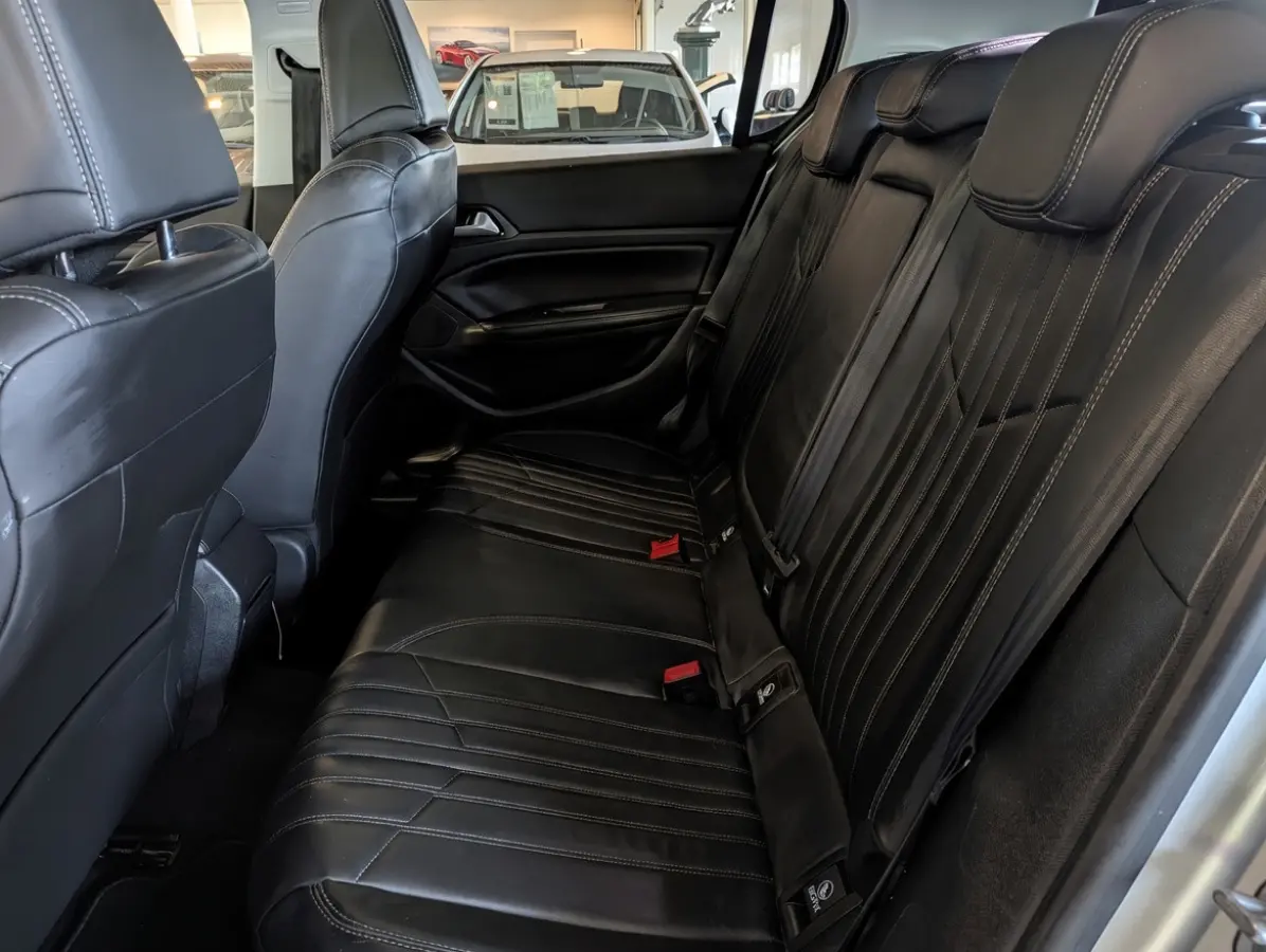 1.2 PureTech Allure Panoramadak, Airco, Cruise Control, Stuurbekrachtiging