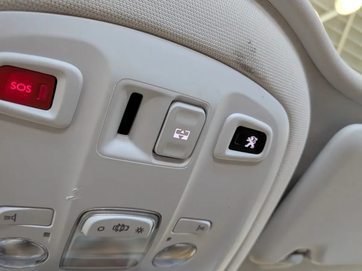 1.2 PureTech Allure Panoramadak, Airco, Cruise Control, Stuurbekrachtiging