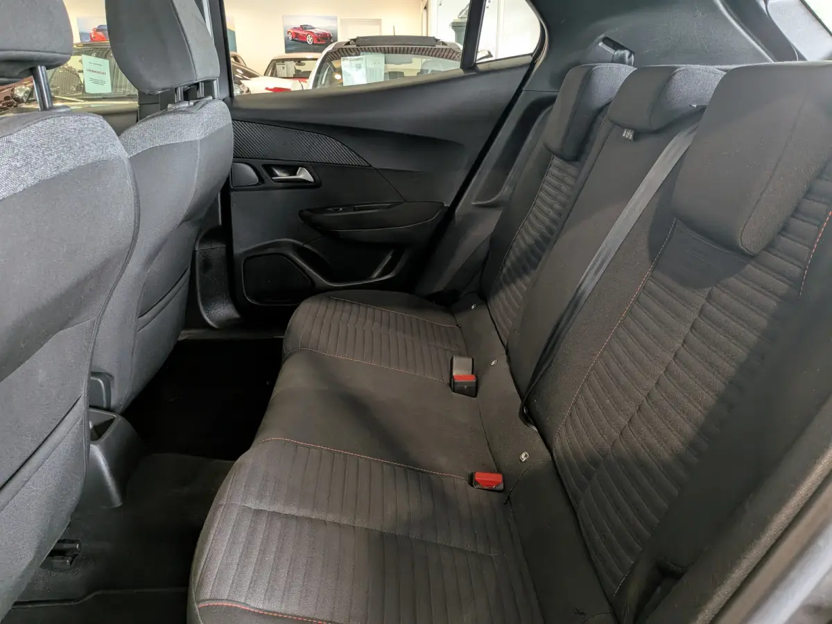 1.2 PureTech Active Automaat Airco, Cruise Control, Stuurbekrachtiging