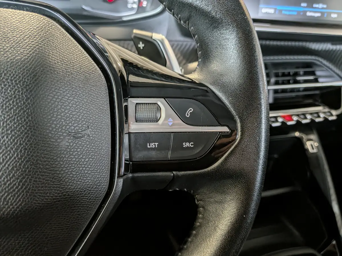 1.2 PureTech Active Automaat Airco, Cruise Control, Stuurbekrachtiging