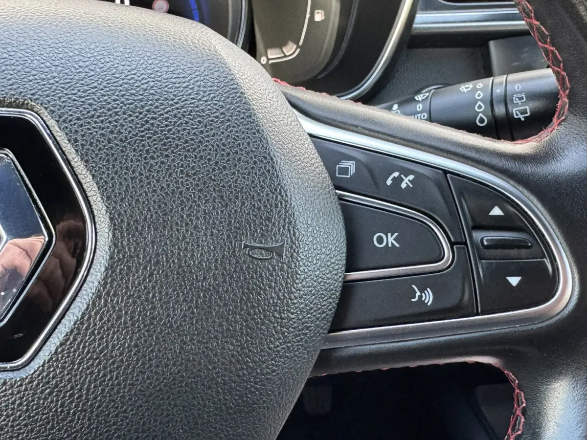 1.3 TCe Black Edition Automaat Camera Carplay Clima Cruise Stoelverw. Leder/Alcantara