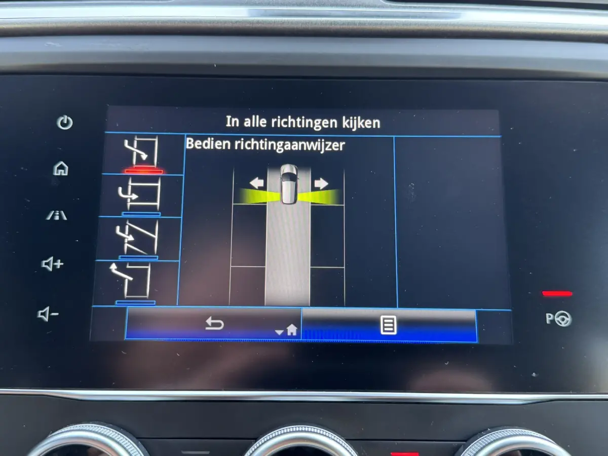 1.3 TCe Black Edition Automaat Camera Carplay Clima Cruise Stoelverw. Leder/Alcantara