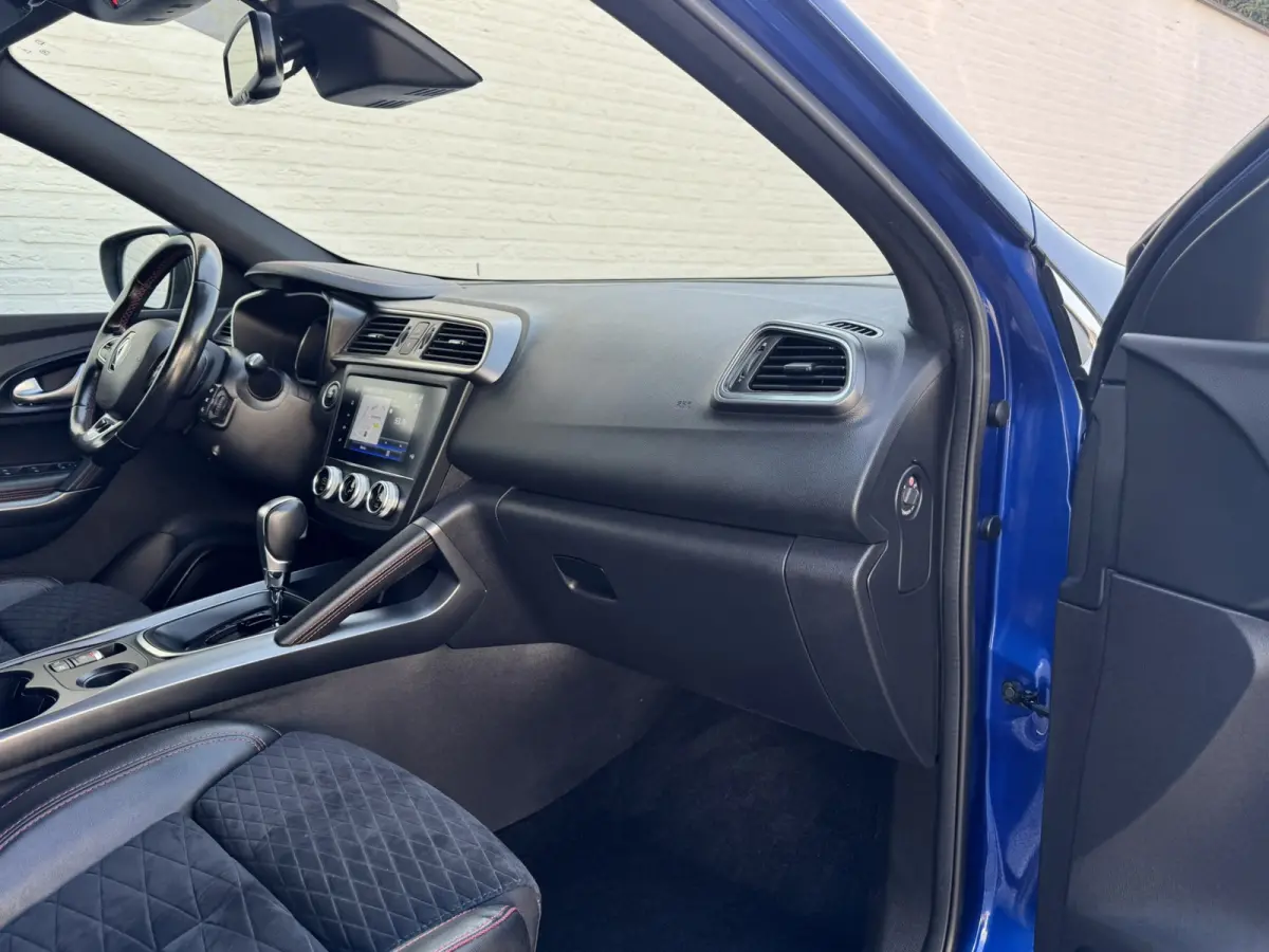 1.3 TCe Black Edition Automaat Camera Carplay Clima Cruise Stoelverw. Leder/Alcantara