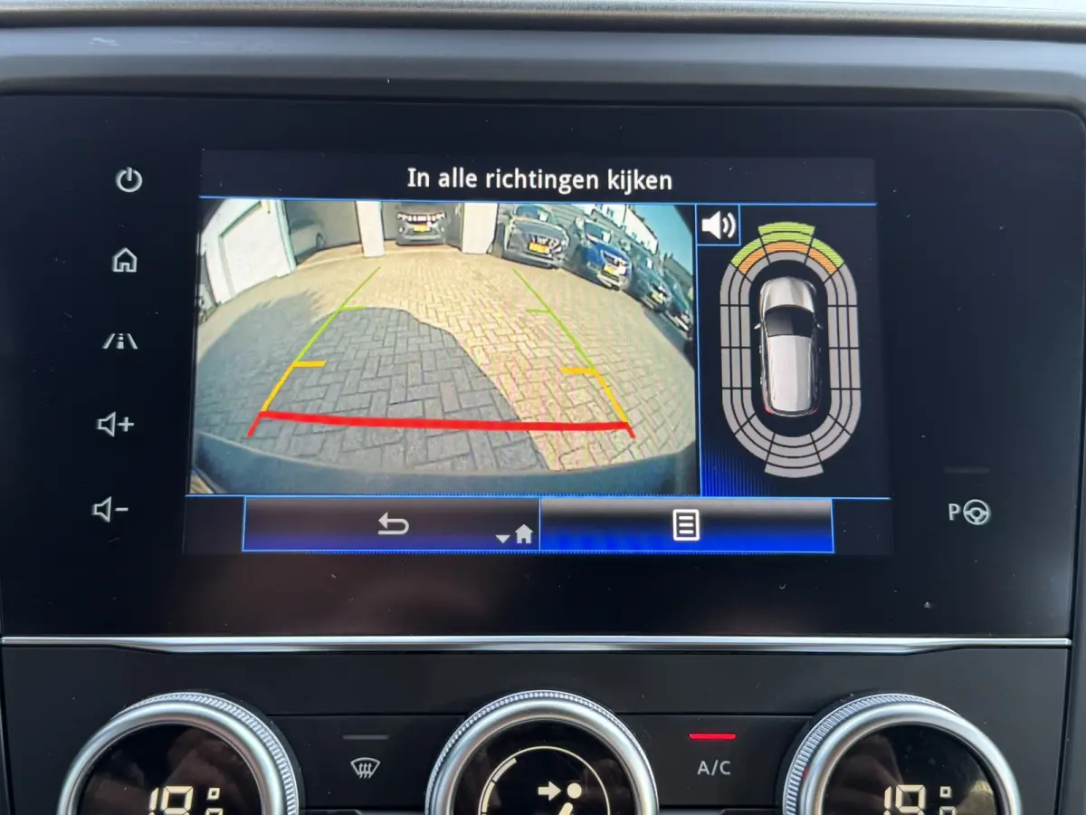1.3 TCe Black Edition Automaat Camera Carplay Clima Cruise Stoelverw. Leder/Alcantara