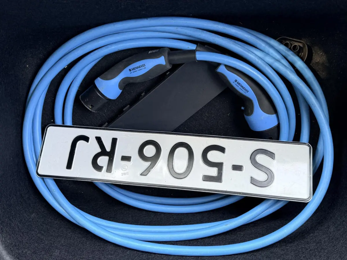 Long Range AWD 75 kWh SoH 92,1% / Originele Trekhaak / PREMIUM-Pakket / Autopilot /
