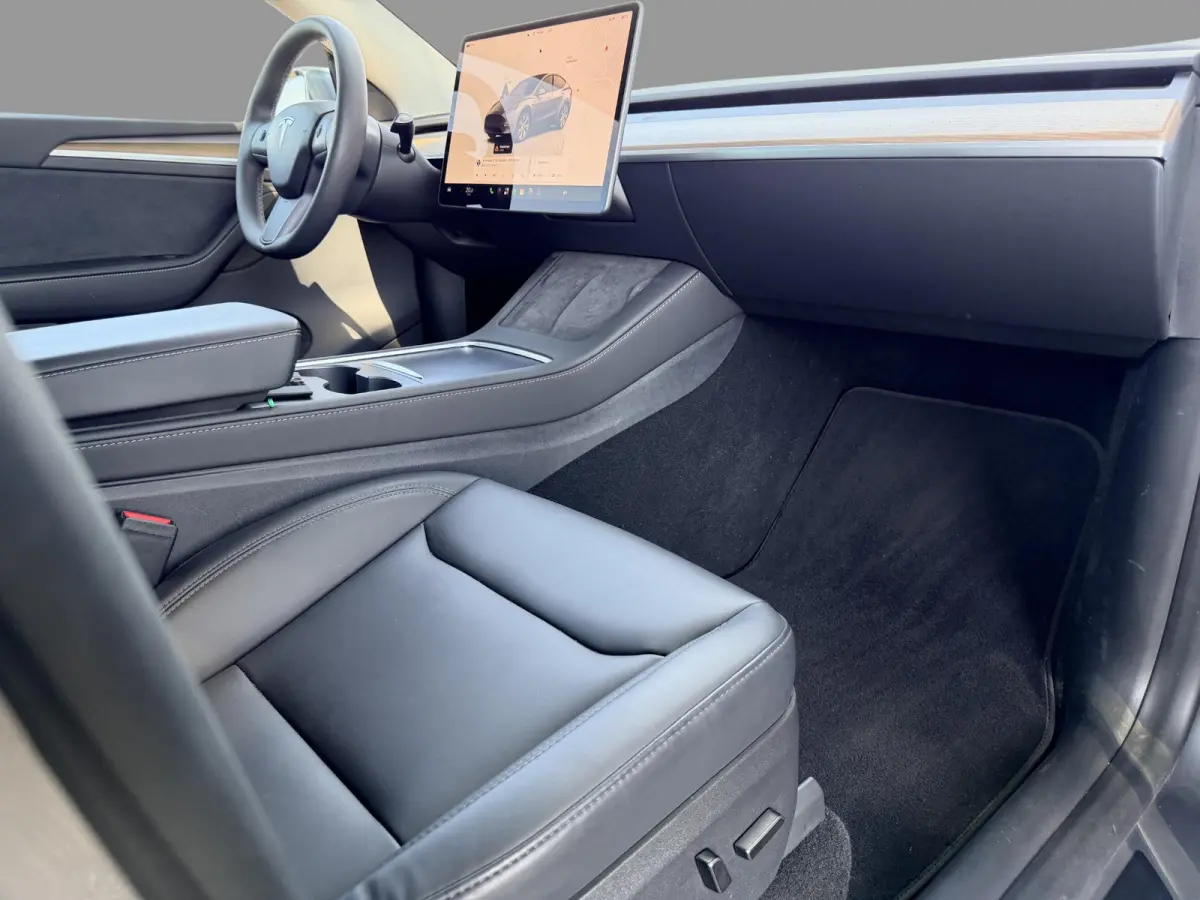 Long Range AWD 75 kWh SoH 92,1% / Originele Trekhaak / PREMIUM-Pakket / Autopilot /
