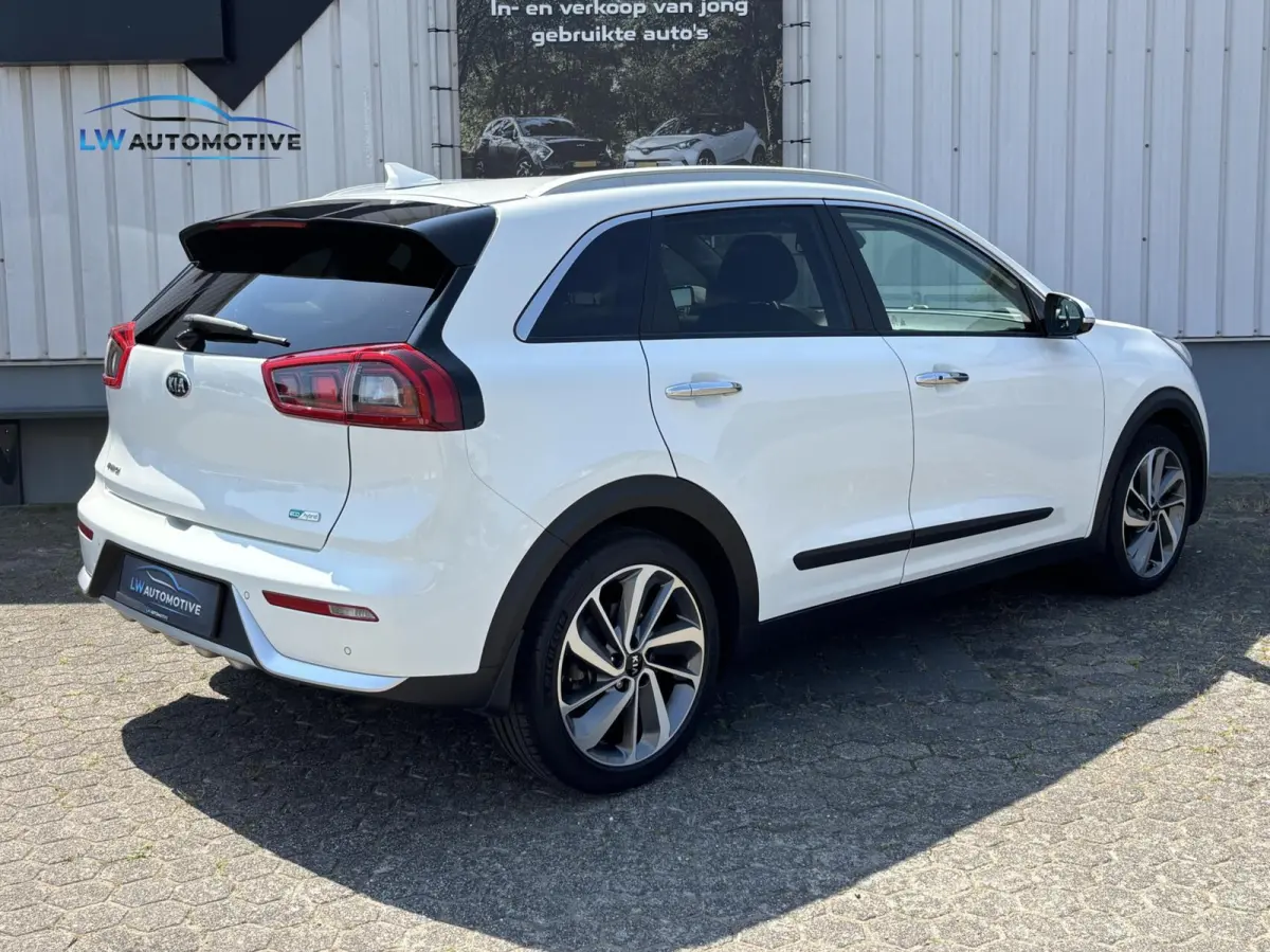 1.6 GDi Hybrid ExecutiveLine | Dodehoek | JBL | Parkeersensoren V+A | Stoel+stuurverwarming