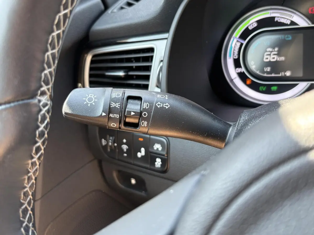 1.6 GDi Hybrid ExecutiveLine | Dodehoek | JBL | Parkeersensoren V+A | Stoel+stuurverwarming